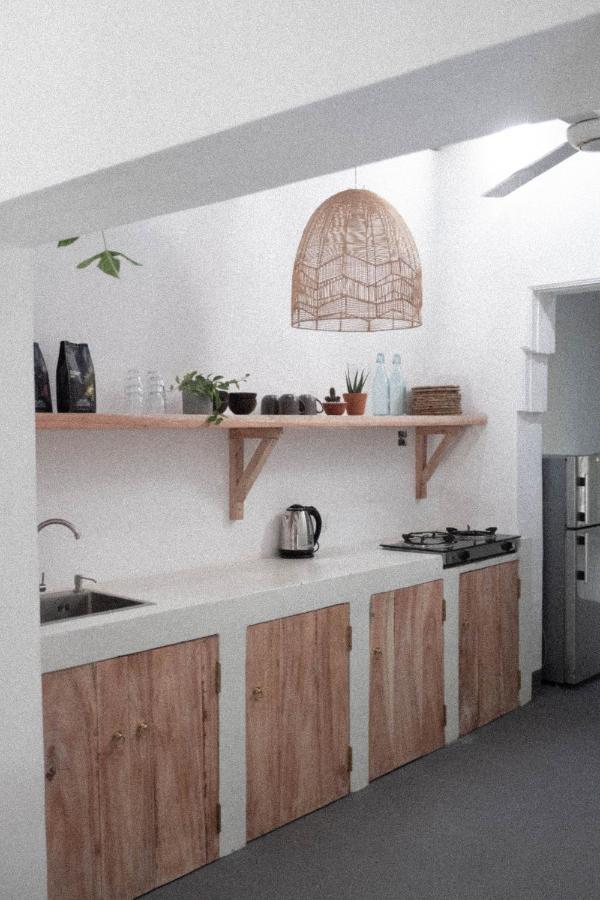 Clics Coliving & Coworking Hotell Dikwella Exteriör bild